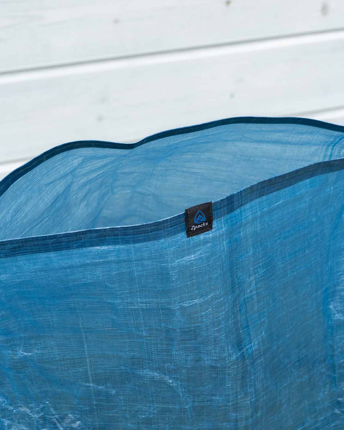 Zpacks Deluxe Airplane Case / Pack Cover｜ロールトップ開口部のディテール