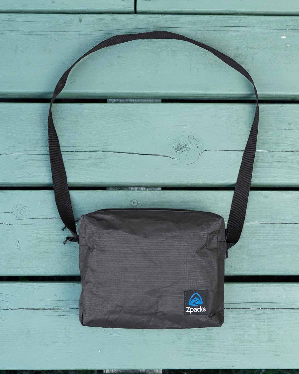 Zpacks Front Utility Pack Accessory｜製品画像（ショルダーバッグモード）