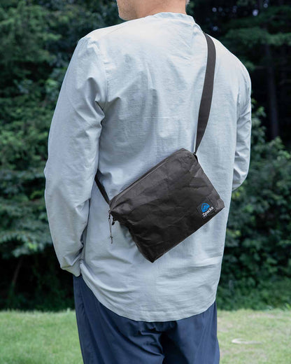 Zpacks Front Utility Pack Accessory｜ショルダーバッグとしての使用イメージ