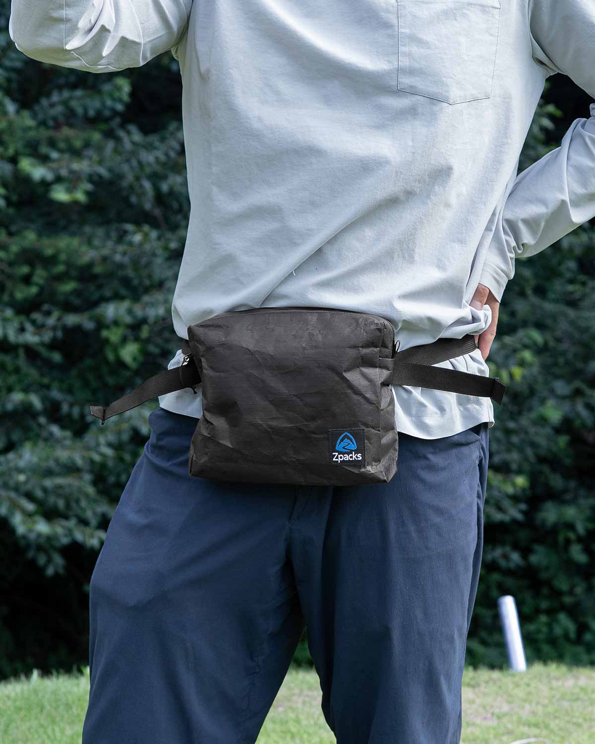 Zpacks Front Utility Pack Accessory｜ファニーパックとしての使用イメージ