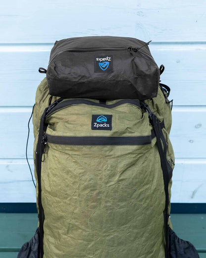 Zpacks Multi-Pack｜リッドとしてバックパック上部に取り付けた使用イメージ