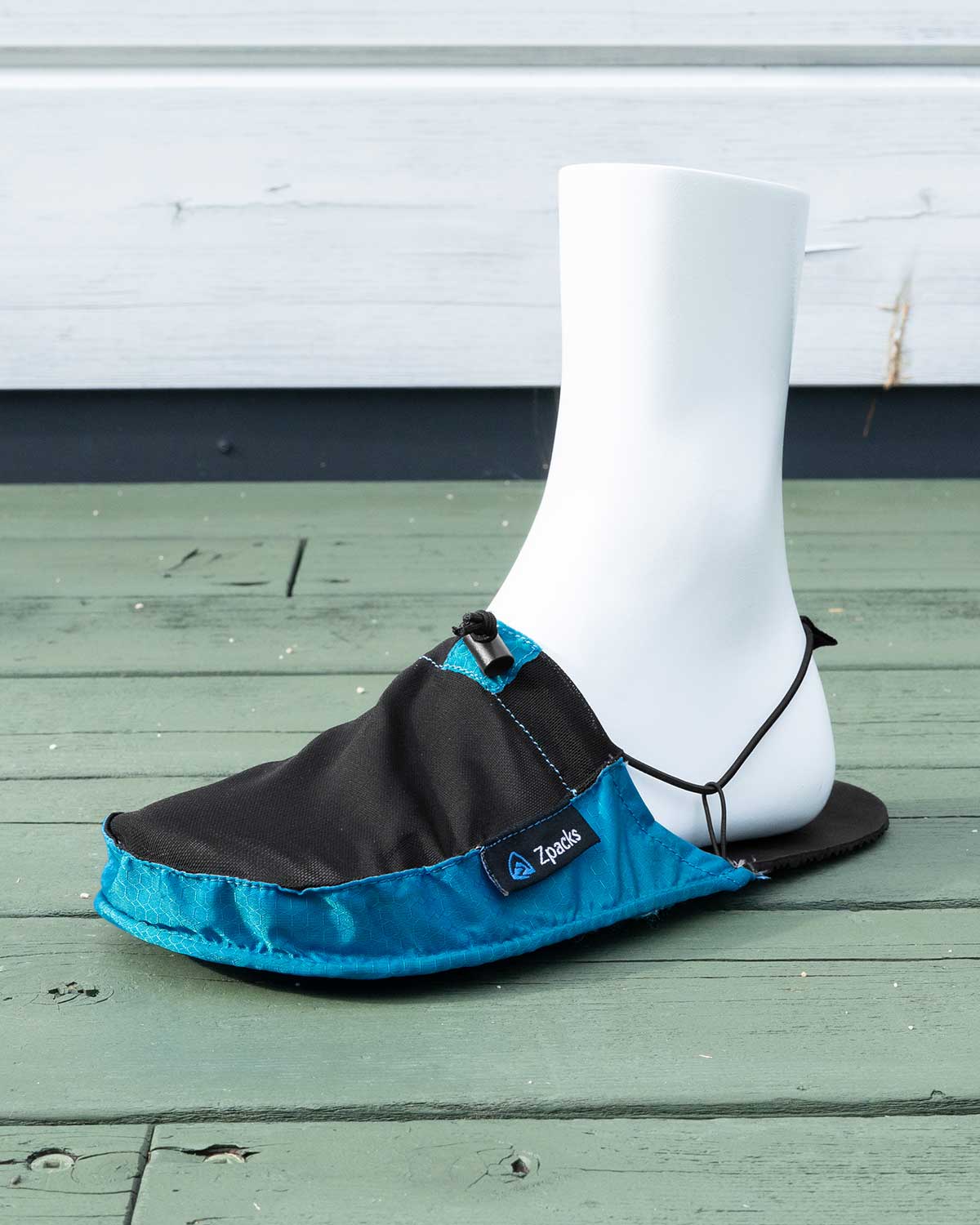 Zpacks Ultralight Camp Shoes｜製品画像（Azure Blue）